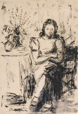 Магарил Евгения Марковна. Женщина, сидящая за столом